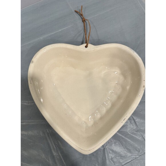 Vintage Hartstone Stoneware Heart Cake Mold Hanging Wall Decor Pink Spongeware - Picture 3 of 3